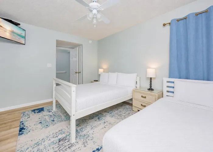 Apartment Island Winds West 871 *